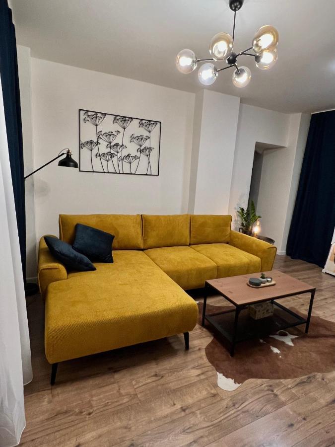 Apartment R&L Lazovna Apt 1 - Old Town And Parking バンスカー・ビストリツァ エクステリア 写真