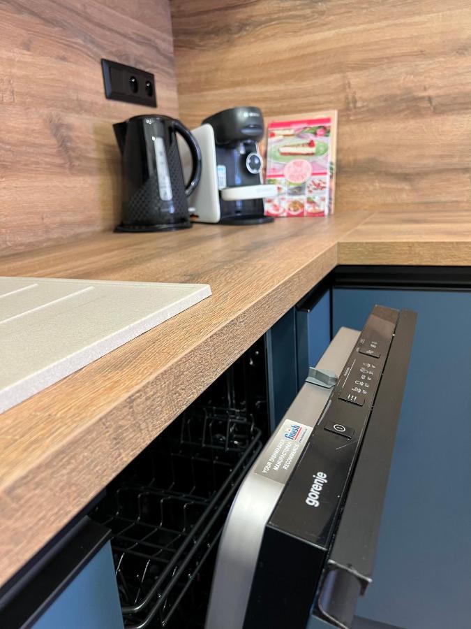 Apartment R&L Lazovna Apt 1 - Old Town And Parking バンスカー・ビストリツァ エクステリア 写真